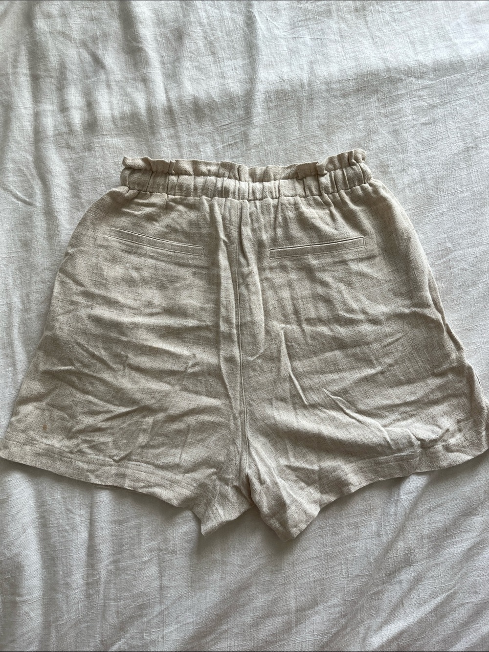 High-Waist Ruffle Paperbag Drawstring Linen Shorts - Picture 4 of 4